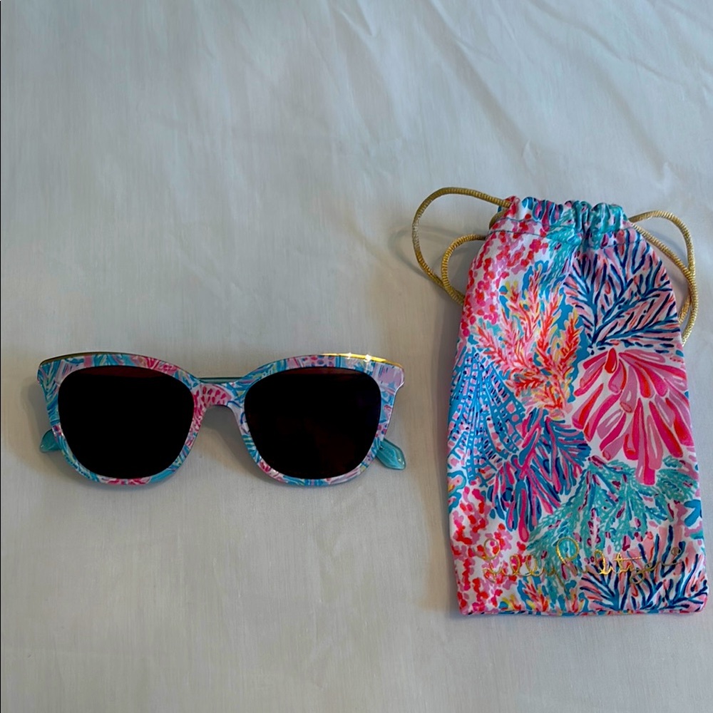 Lily Pulitzer Colorful Patterned Sunglasses with Matching Pouch new never used